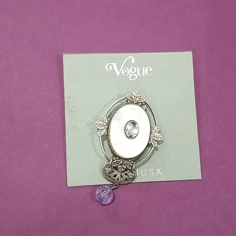Fashion Broach